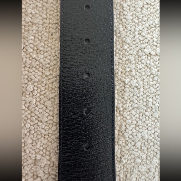 Gucci Black and Gold Leather Belt - Picture 9 of 11